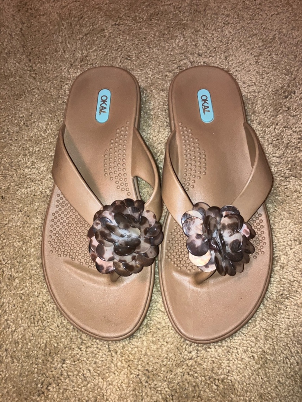 OKA b. Brown Floral-Accent Thong Sandals, size M/L